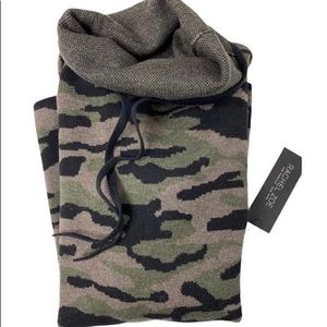 Rachel Zoe Camouflage pull over sweater